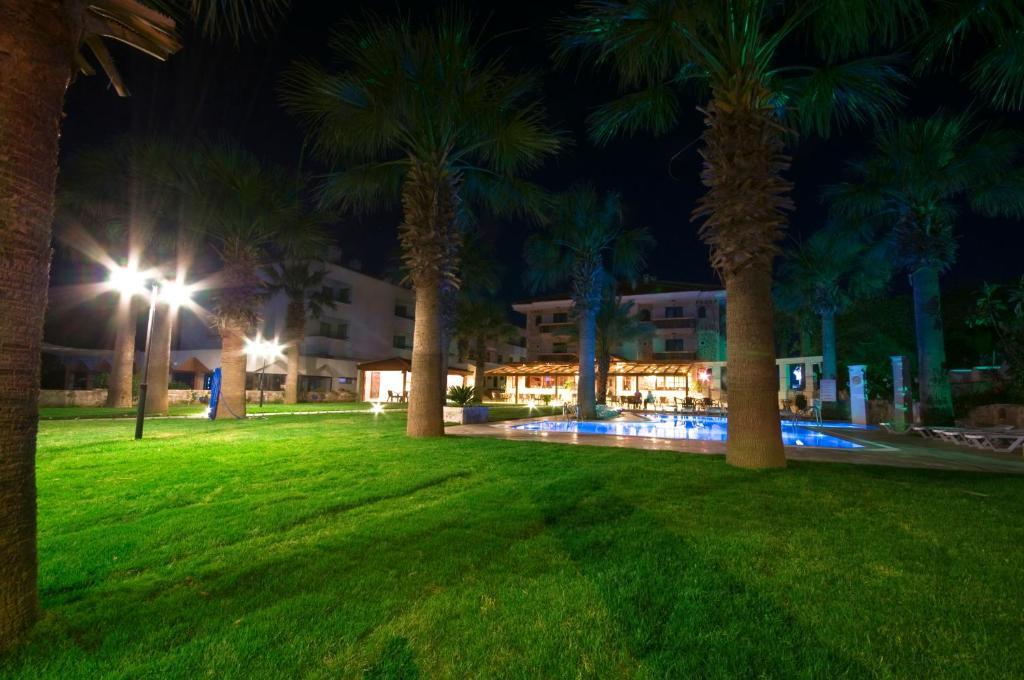 My Marina Select Hotel 达特恰 外观 照片